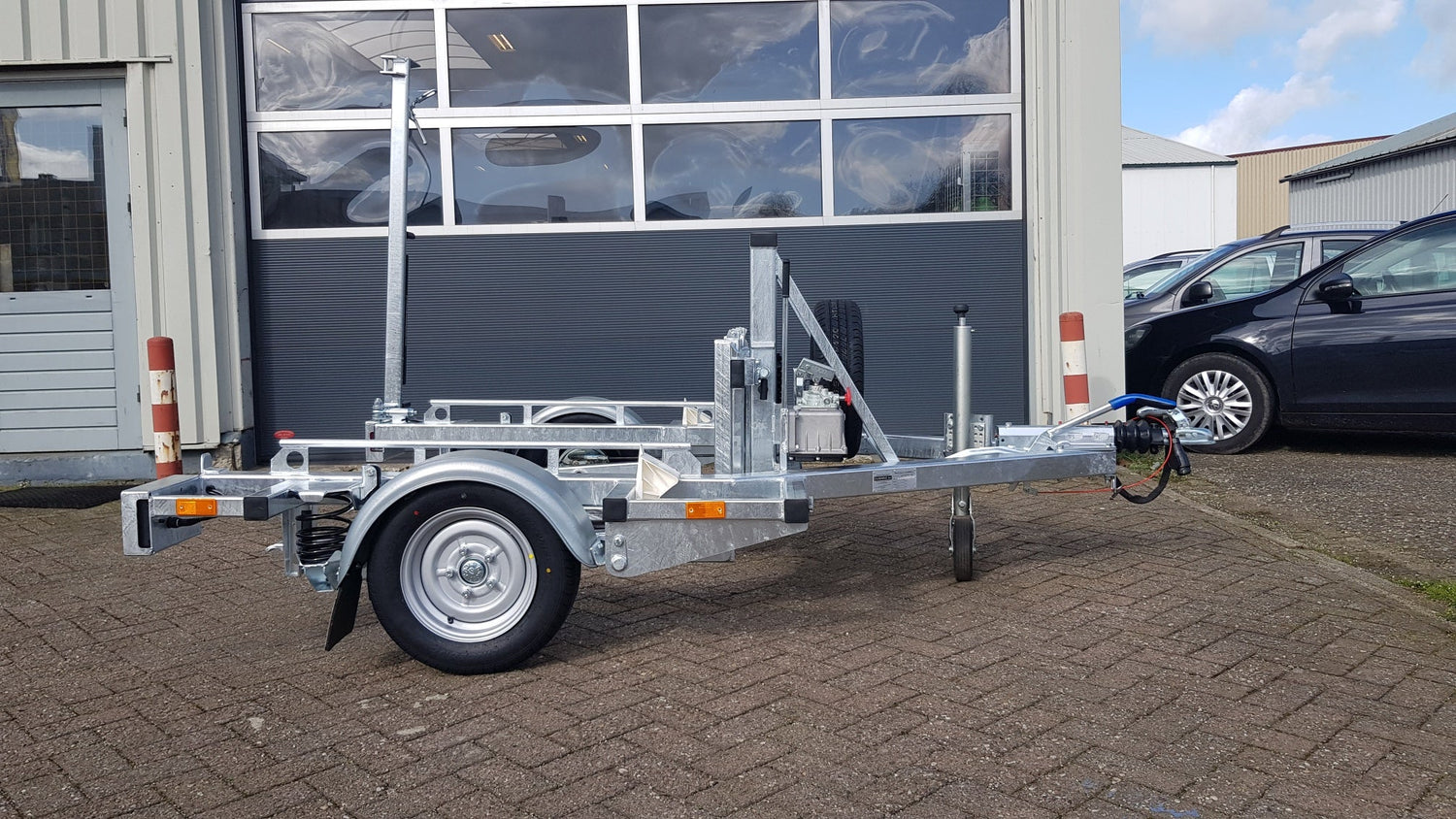 EA13 / TMT13 - Pallet Trailer
