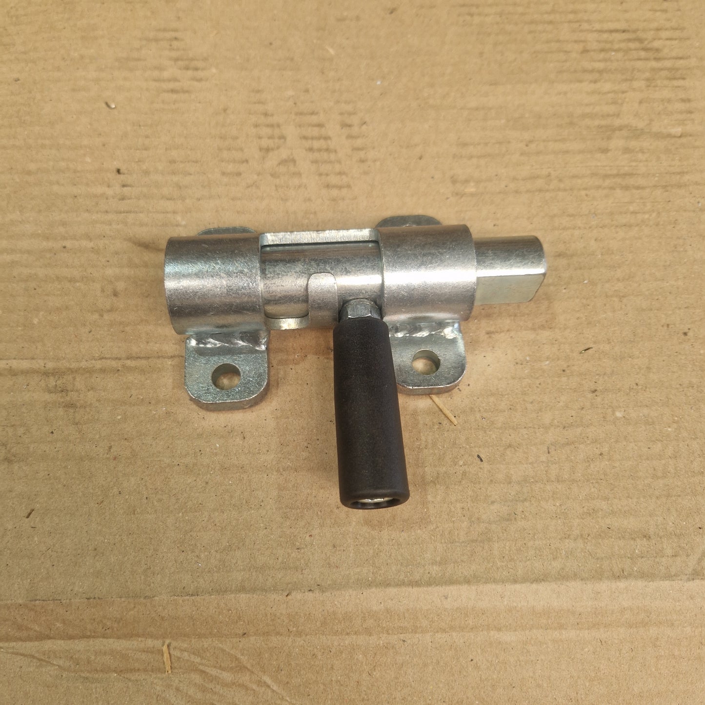 Front latch